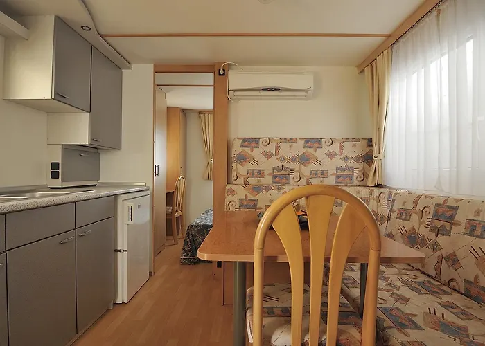 Camping Telis 假日公园 *